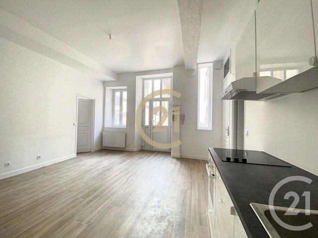Appartement F2 &agrave; louer - 2 pi&egrave;ces - 45 m2 - Sens - 89 - BOURGOGNE