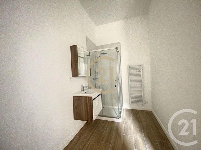 Appartement F2 &agrave; louer - 2 pi&egrave;ces - 45 m2 - Sens - 89 - BOURGOGNE