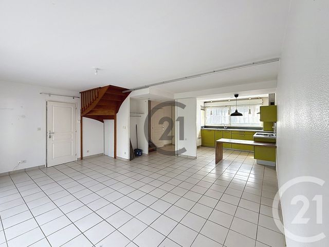 Maison &agrave; louer - 4 pi&egrave;ces - 110 m2 - Sens - 89 - BOURGOGNE