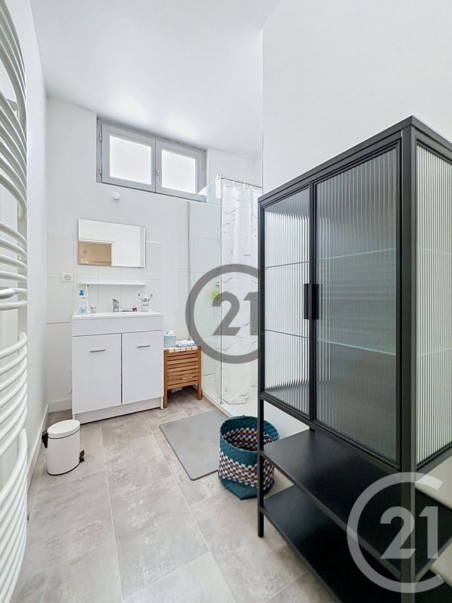 Appartement &agrave; louer - 3 pi&egrave;ces - 87,50 m2 - Sens - 89 - BOURGOGNE