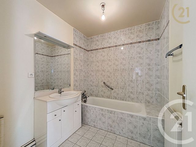 Appartement F3 &agrave; vendre - 3 pi&egrave;ces - 62 m2 - Sens - 89 - BOURGOGNE