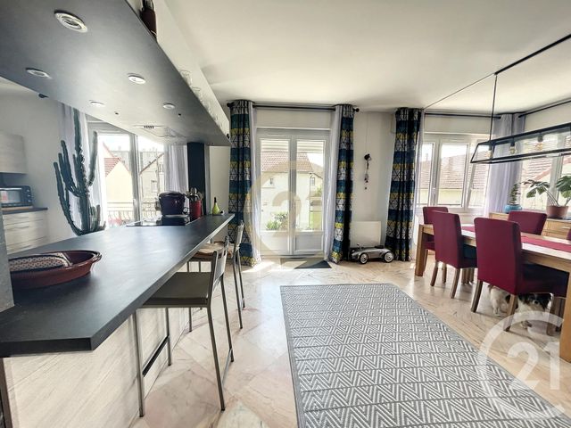 Appartement F4 &agrave; louer - 4 pi&egrave;ces - 124 m2 - Sens - 89 - BOURGOGNE