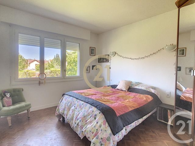 Appartement F4 &agrave; louer - 4 pi&egrave;ces - 124 m2 - Sens - 89 - BOURGOGNE