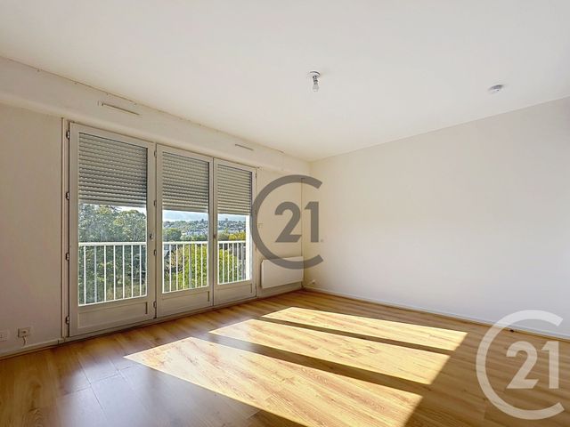 Appartement &agrave; louer - 2 pi&egrave;ces - 45 m2 - Sens - 89 - BOURGOGNE