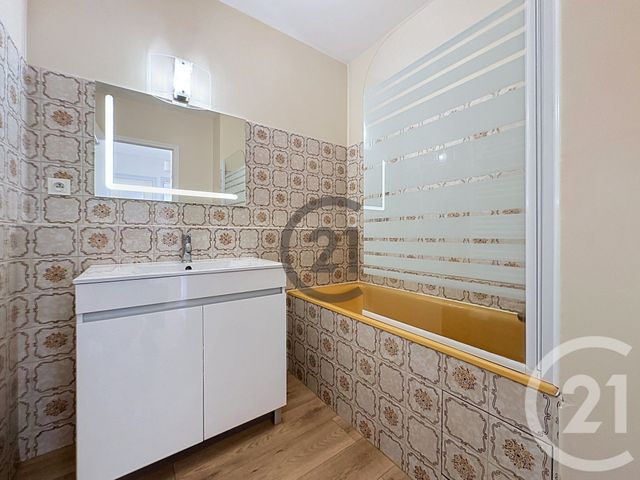 Appartement &agrave; louer - 2 pi&egrave;ces - 45 m2 - Sens - 89 - BOURGOGNE
