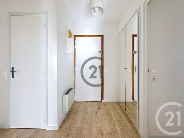 Appartement &agrave; louer - 2 pi&egrave;ces - 45 m2 - Sens - 89 - BOURGOGNE