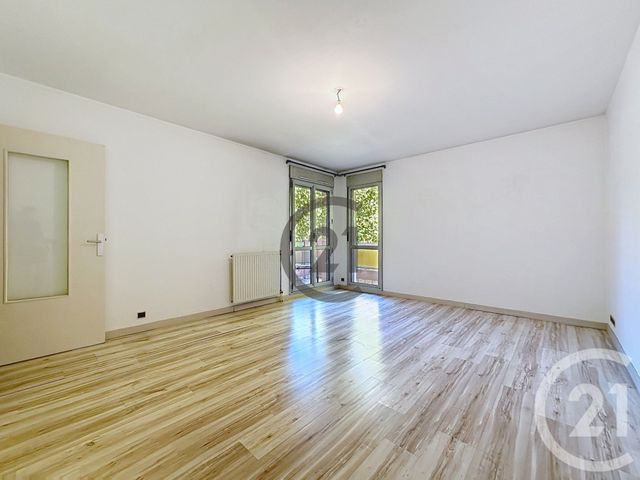 Appartement &agrave; louer - 2 pi&egrave;ces - 49 m2 - Sens - 89 - BOURGOGNE