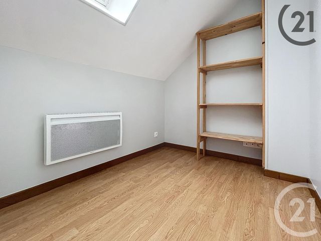 Appartement Duplex &agrave; louer - 3 pi&egrave;ces - 42 m2 - Pont Sur Yonne - 89 - BOURGOGNE