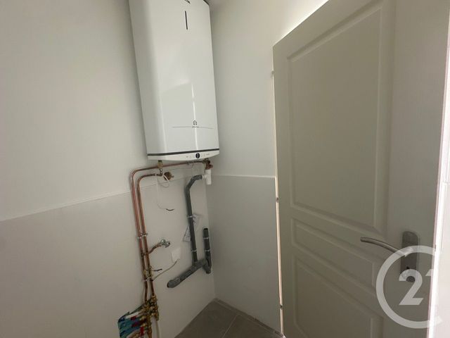 Appartement &agrave; louer - 2 pi&egrave;ces - 45,56 m2 - St Clement - 89 - BOURGOGNE