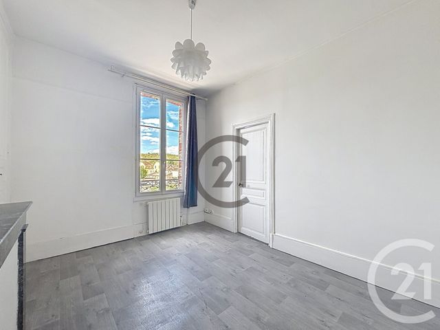 Appartement F3 &agrave; louer - 3 pi&egrave;ces - 49,06 m2 - Sens - 89 - BOURGOGNE