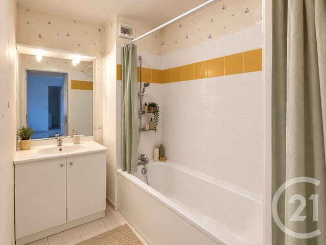 Appartement T2 &agrave; vendre - 2 pi&egrave;ces - 47,85 m2 - Villeneuve Sur Yonne - 89 - BOURGOGNE