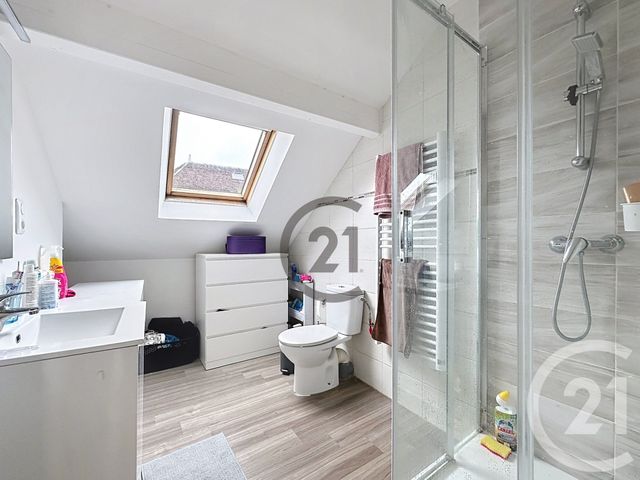 Appartement F3 &agrave; louer - 3 pi&egrave;ces - 68 m2 - St Clement - 89 - BOURGOGNE