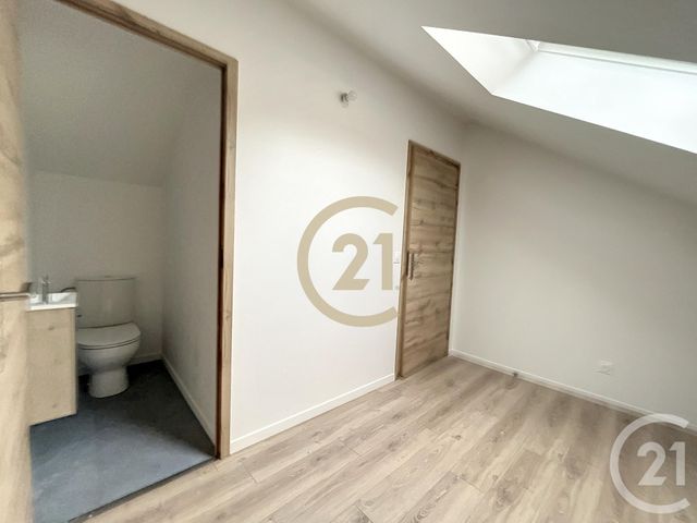 Maison &agrave; louer - 3 pi&egrave;ces - 69 m2 - Sens - 89 - BOURGOGNE