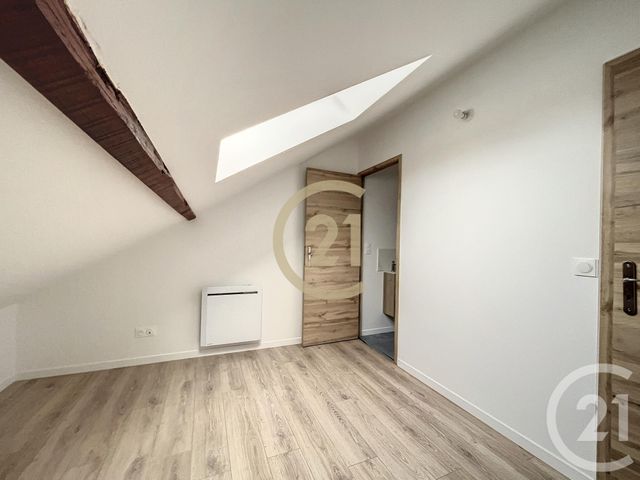Maison &agrave; louer - 3 pi&egrave;ces - 69 m2 - Sens - 89 - BOURGOGNE