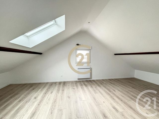 Maison &agrave; louer - 3 pi&egrave;ces - 69 m2 - Sens - 89 - BOURGOGNE