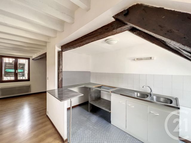 Appartement F2 &agrave; louer - 2 pi&egrave;ces - 35 m2 - Sens - 89 - BOURGOGNE