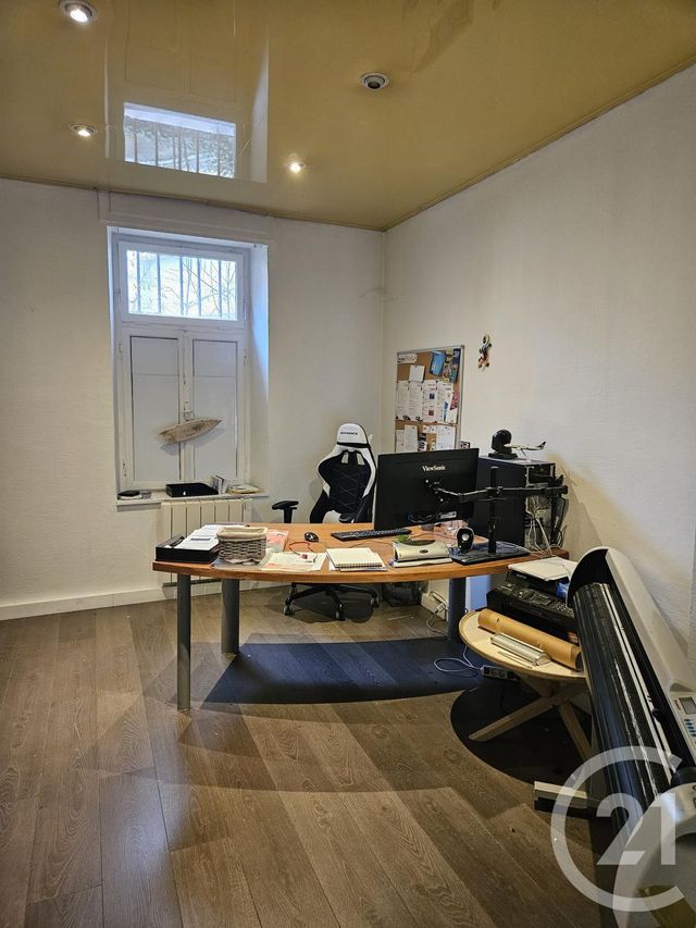 Appartement Local à louer - 4 pièces - 75 m2 - Metz - 57 - LORRAINE