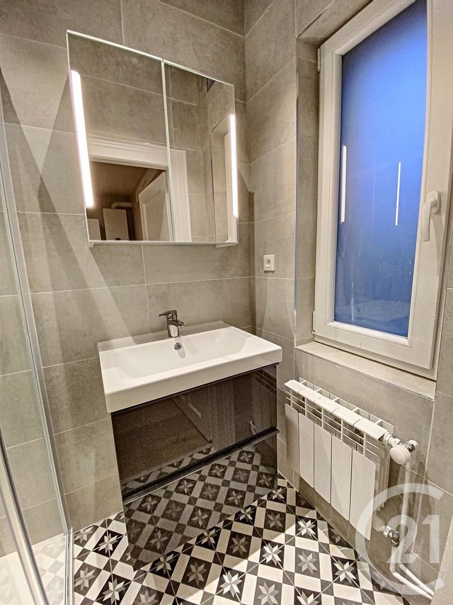 Appartement F2 à louer - 2 pièces - 46,35 m2 - Montigny Les Metz - 57 - LORRAINE