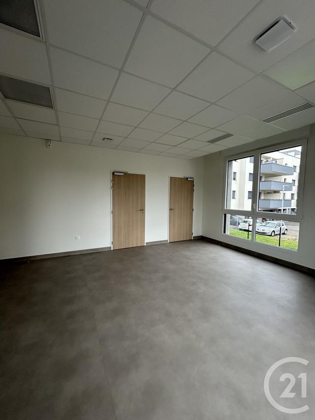 Appartement Local &agrave; louer - 1 pi&egrave;ce - 55 m2 - Le Ban St Martin - 57 - LORRAINE