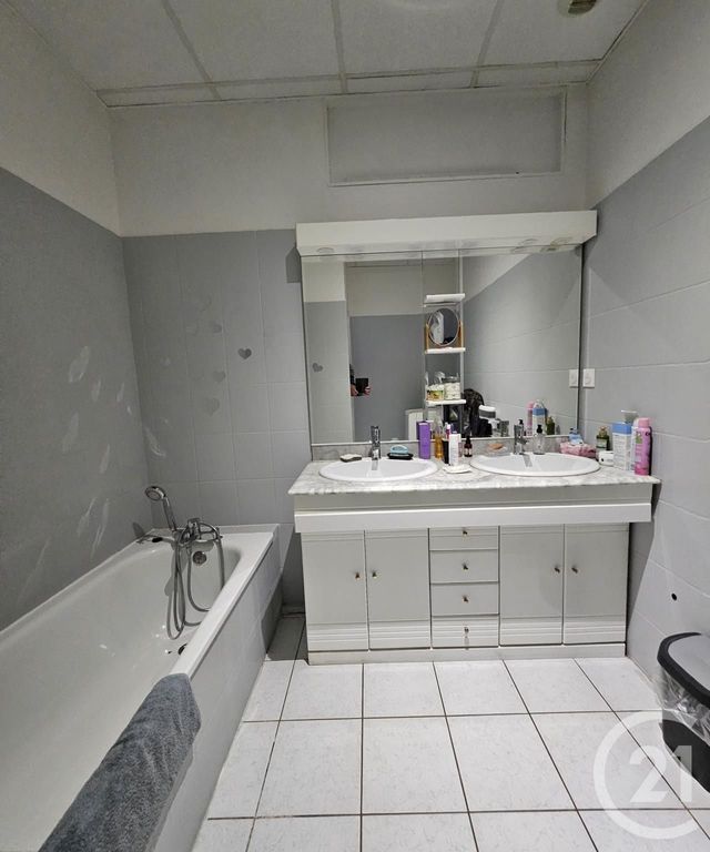 Appartement F4 à louer - 4 pièces - 115 m2 - Flevy - 57 - LORRAINE