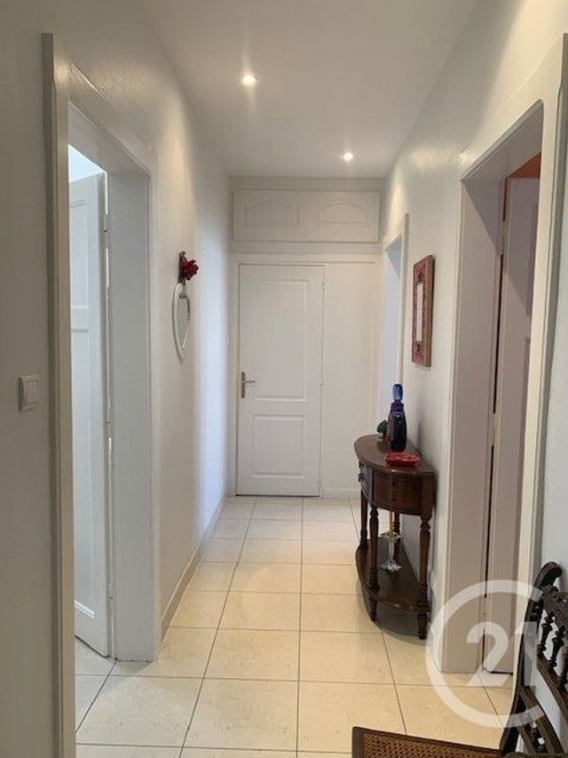 Appartement F4 à vendre - 4 pièces - 89,70 m2 - Moulins Les Metz - 57 - LORRAINE