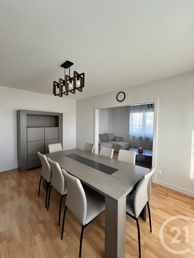 Appartement &agrave; louer - 4 pi&egrave;ces - 75 m2 - Maizieres Les Metz - 57 - LORRAINE