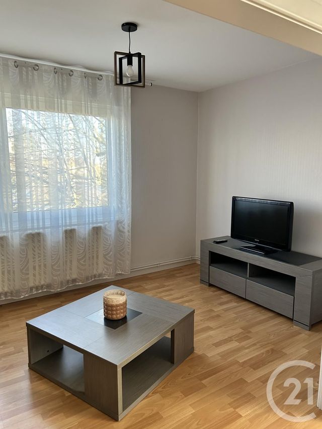 Appartement &agrave; louer - 4 pi&egrave;ces - 75 m2 - Maizieres Les Metz - 57 - LORRAINE