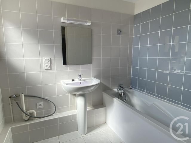 Appartement &agrave; louer - 3 pi&egrave;ces - 63 m2 - Plesnois - 57 - LORRAINE