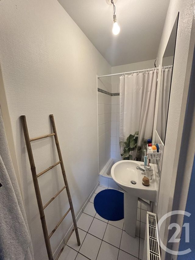 Appartement F5 &agrave; louer - 4 pi&egrave;ces - 80 m2 - Metz - 57 - LORRAINE