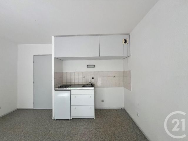 Appartement Studio &agrave; louer - 1 pi&egrave;ce - 23,39 m2 - Metz - 57 - LORRAINE