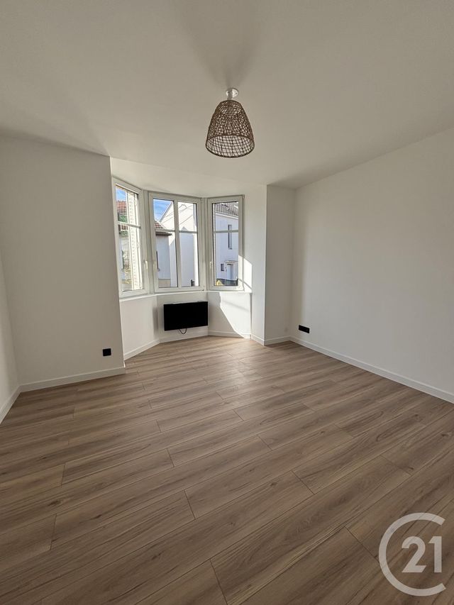 Maison &agrave; louer - 6 pi&egrave;ces - 125 m2 - Woippy - 57 - LORRAINE