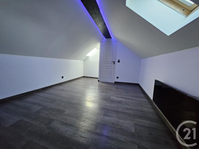 Maison &agrave; louer - 6 pi&egrave;ces - 125 m2 - Woippy - 57 - LORRAINE