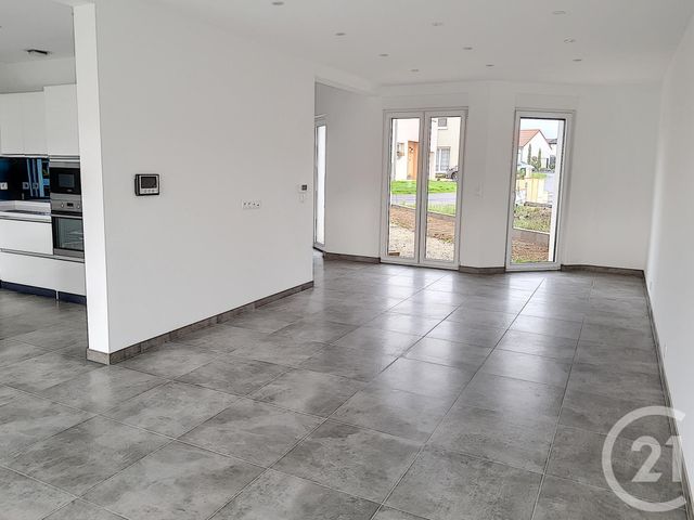 Maison &agrave; louer - 5 pi&egrave;ces - 137,37 m2 - Laquenexy - 57 - LORRAINE