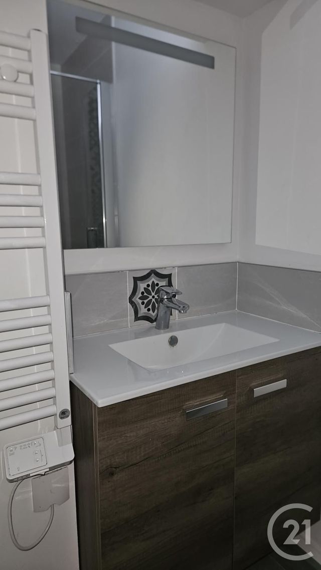 Appartement F1 &agrave; louer - 1 pi&egrave;ce - 26,84 m2 - Metz - 57 - LORRAINE