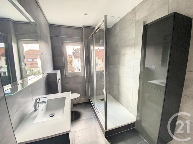 Appartement &agrave; louer - 2 pi&egrave;ces - 50 m2 - Montigny Les Metz - 57 - LORRAINE