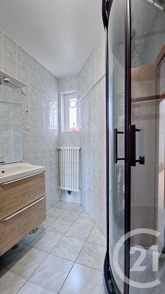 Appartement F5 &agrave; louer - 5 pi&egrave;ces - 92 m2 - Maizieres Les Metz - 57 - LORRAINE