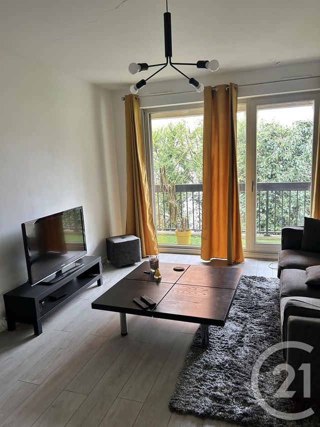 Appartement &agrave; louer - 2 pi&egrave;ces - 42,03 m2 - Montigny Les Metz - 57 - LORRAINE