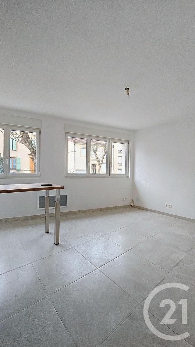 Appartement F1 &agrave; louer - 1 pi&egrave;ce - 24 m2 - Montigny Les Metz - 57 - LORRAINE