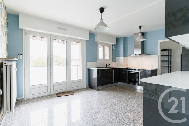 Appartement F5 &agrave; louer - 5 pi&egrave;ces - 122,91 m2 - Metz - 57 - LORRAINE