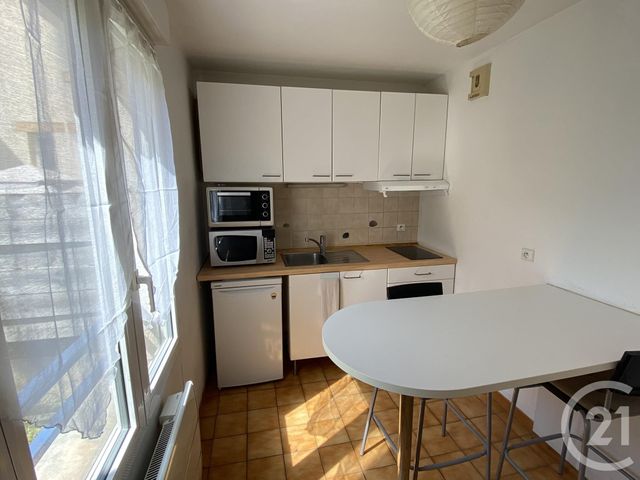 Appartement F1 &agrave; louer - 1 pi&egrave;ce - 26,42 m2 - Metz - 57 - LORRAINE
