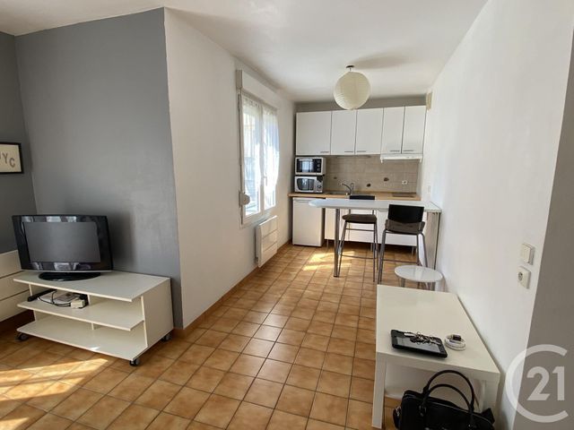 Appartement F1 &agrave; louer - 1 pi&egrave;ce - 26,42 m2 - Metz - 57 - LORRAINE