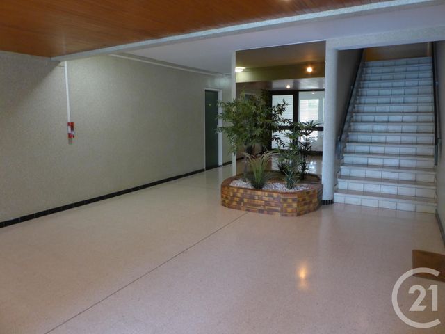 Appartement F4 &agrave; louer - 4 pi&egrave;ces - 100 m2 - Metz - 57 - LORRAINE