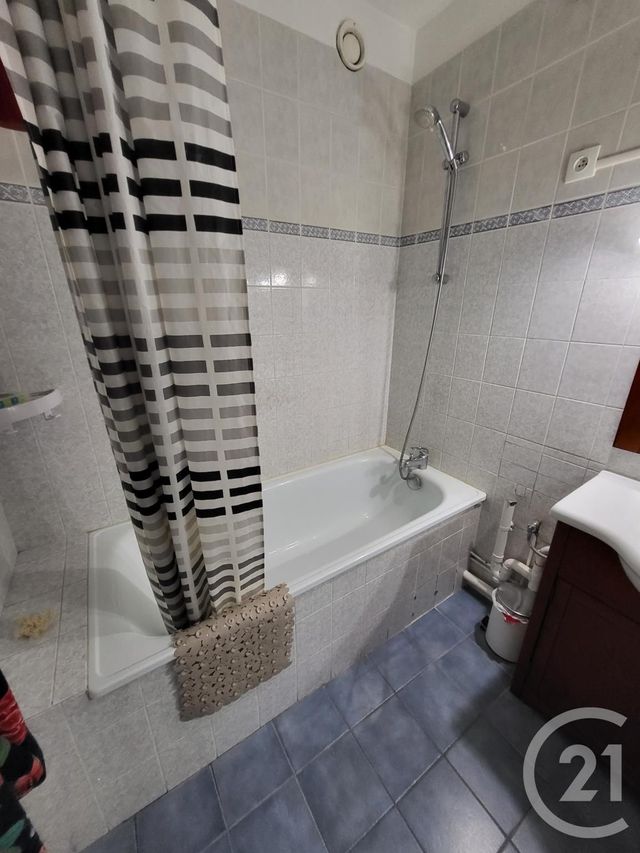 Appartement F3 &agrave; louer - 3 pi&egrave;ces - 65,88 m2 - Metz - 57 - LORRAINE