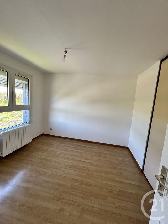 Appartement &agrave; louer - 3 pi&egrave;ces - 47,16 m2 - Maizieres Les Metz - 57 - LORRAINE