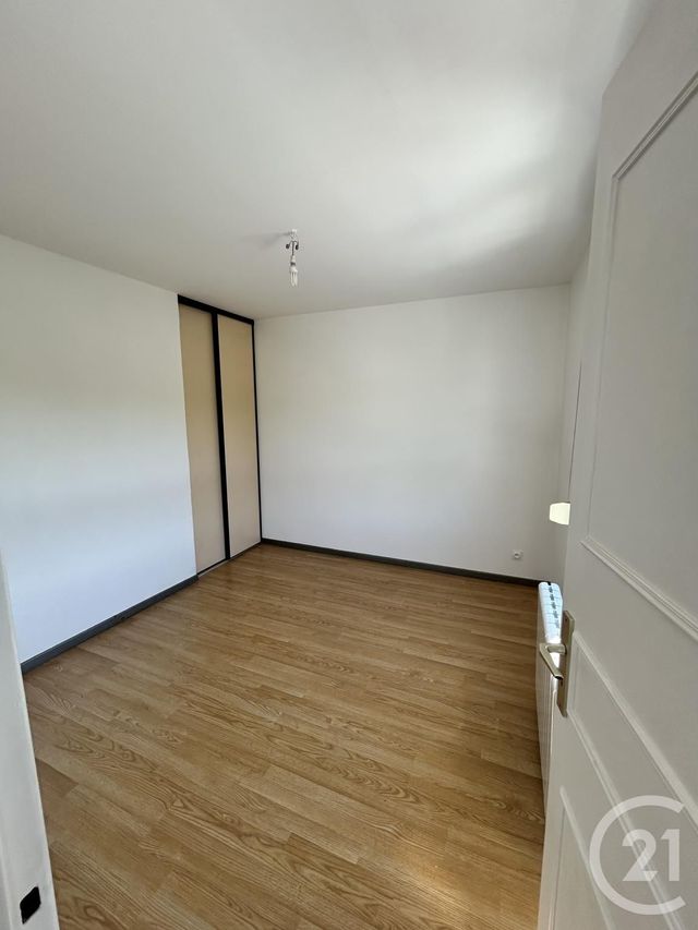 Appartement &agrave; louer - 3 pi&egrave;ces - 47,16 m2 - Maizieres Les Metz - 57 - LORRAINE