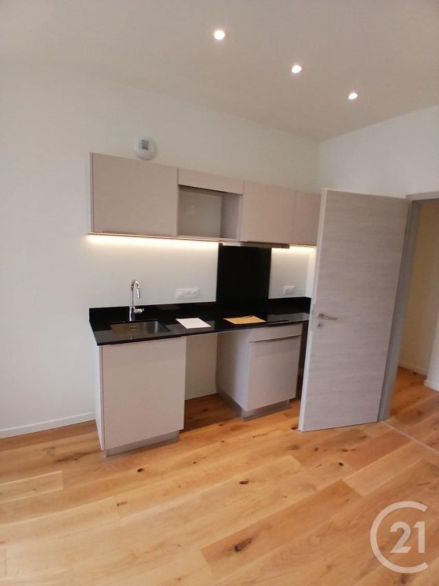 Appartement Studio &agrave; louer - 1 pi&egrave;ce - 24,78 m2 - Metz - 57 - LORRAINE