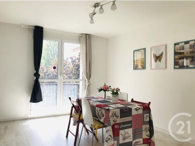 Appartement &agrave; louer - 3 pi&egrave;ces - 61,19 m2 - Metz - 57 - LORRAINE