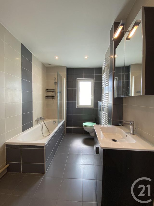 Appartement F2 &agrave; louer - 2 pi&egrave;ces - 50 m2 - Montigny Les Metz - 57 - LORRAINE
