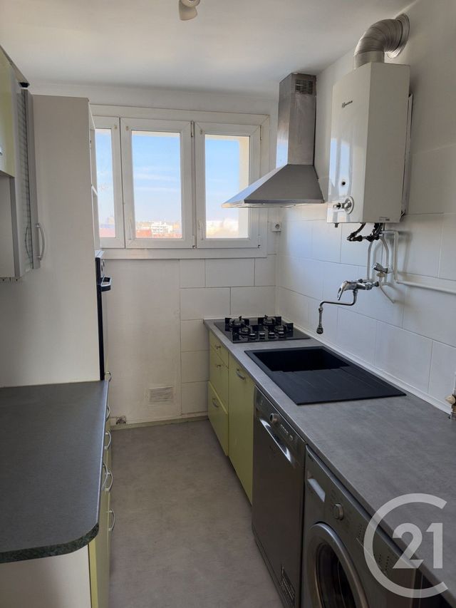 Appartement F5 &agrave; louer - 5 pi&egrave;ces - 76,26 m2 - Metz - 57 - LORRAINE