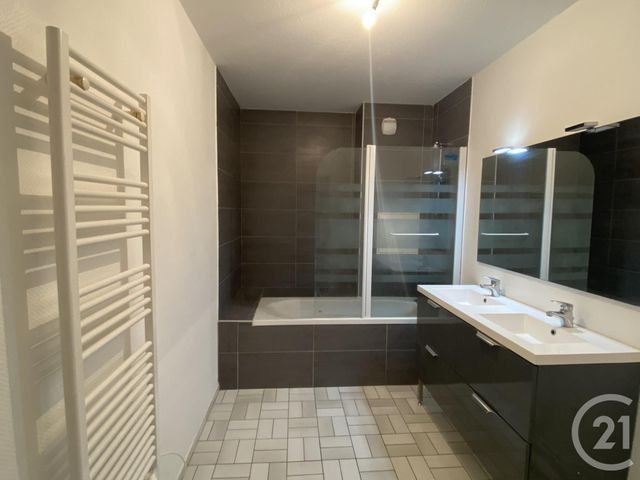Appartement F4 &agrave; louer - 4 pi&egrave;ces - 85,04 m2 - Metz - 57 - LORRAINE
